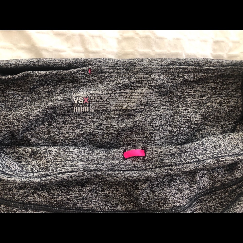 Victoria’s Secret Sports cropped workout leggings